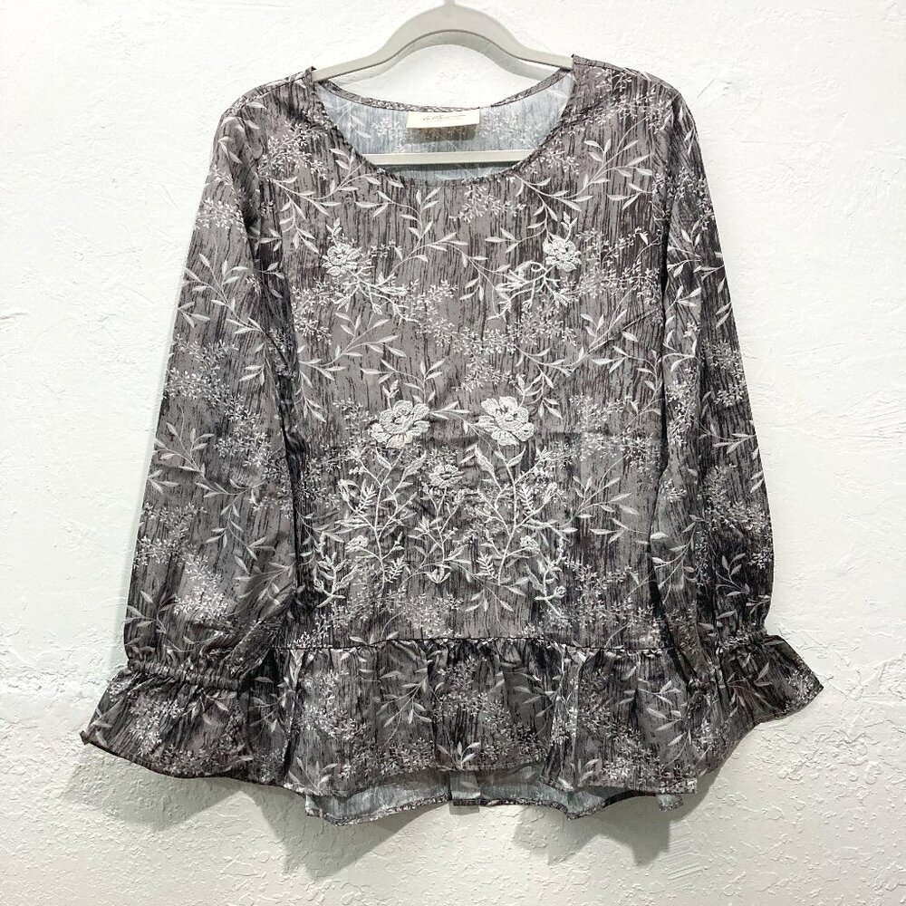 NWT La Bellum by Hillary Scott Long Sleeve Top Peplum Ruffle Embroidered Gray L